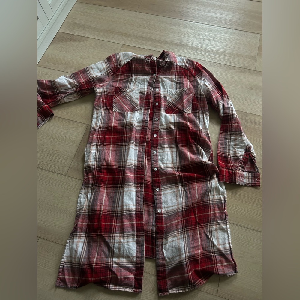 Thread story Red and White dress size L